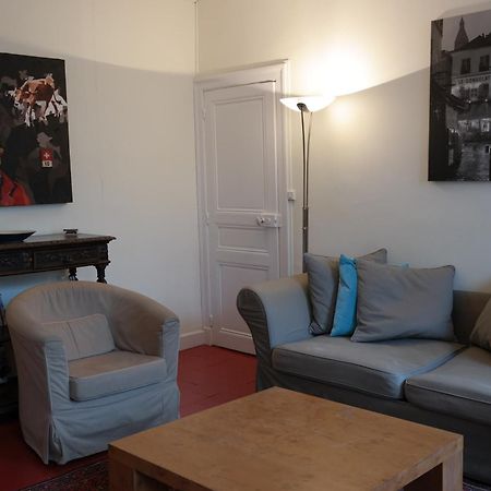 Penthouse Apartment Overlooking Place Carnot Каркасон Екстериор снимка